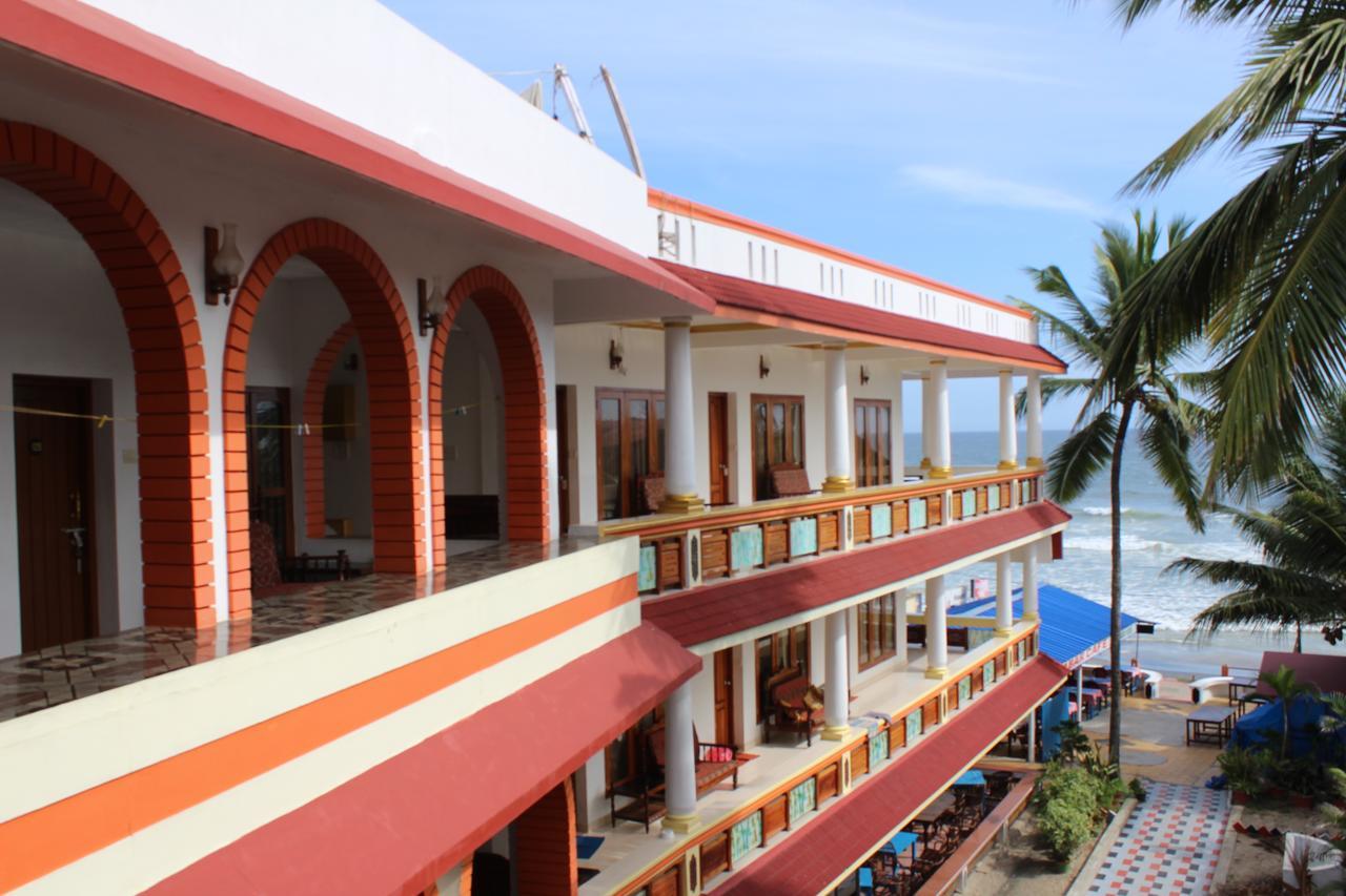 Hotel Sea View Palace - The Beach Hotel Kovalam Exteriör bild